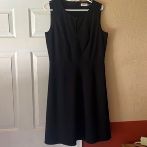 Dress ***note belt missing